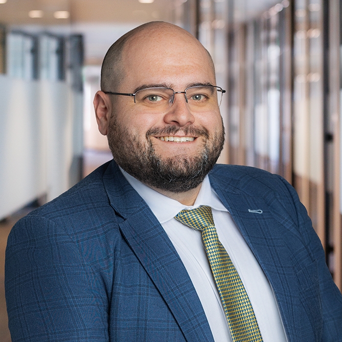 Headshot photo of Samuel K. Weisbaum